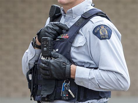 ‘A transformational decision’: Alberta requiring body cameras for all police services